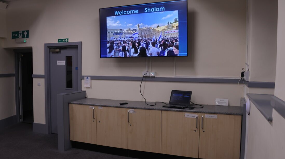 Community hall with projector and speakers