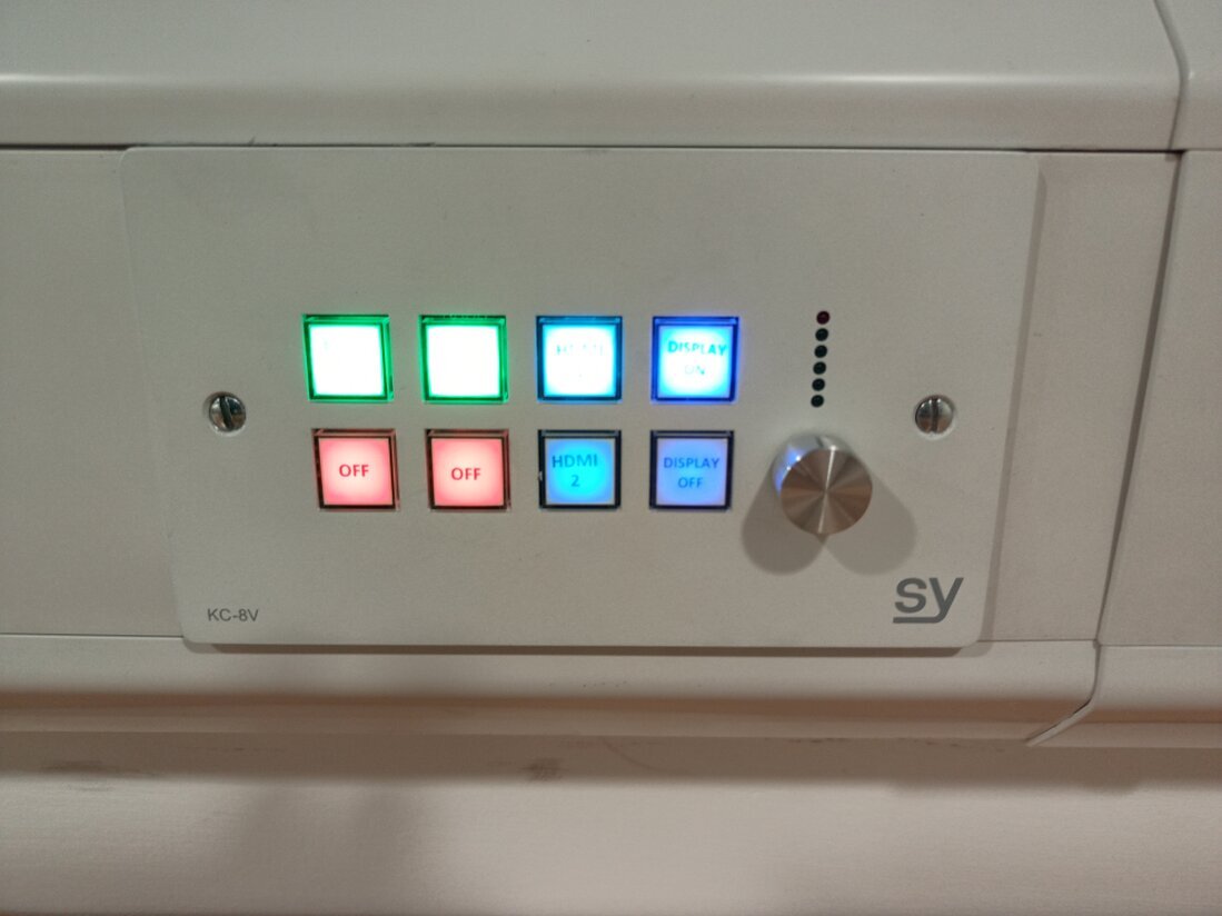 AV control touchscreen with simple presets